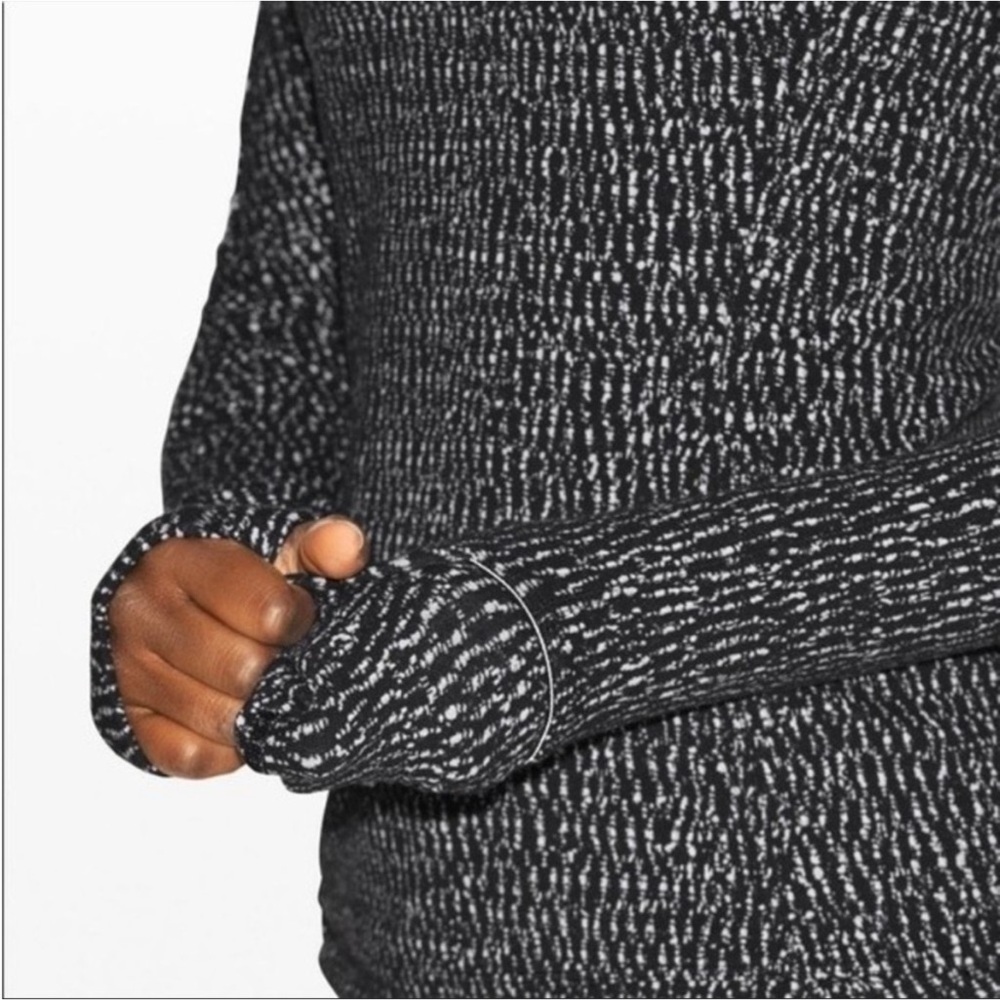 Lululemon Runderful Long Sleeve Shirt Thumbholes & Cuffins Size 10 Zipper Pocket - Picture 7 of 16